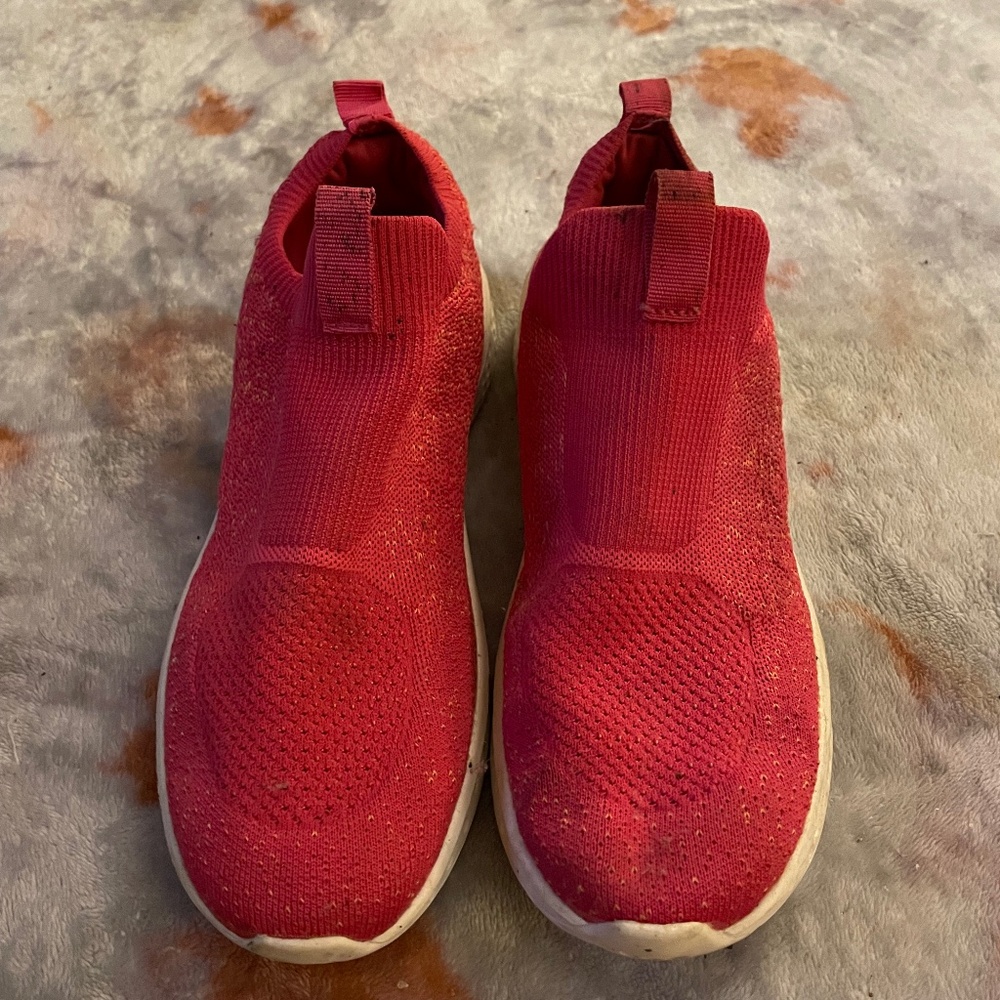 Avia slip on shoes size 8